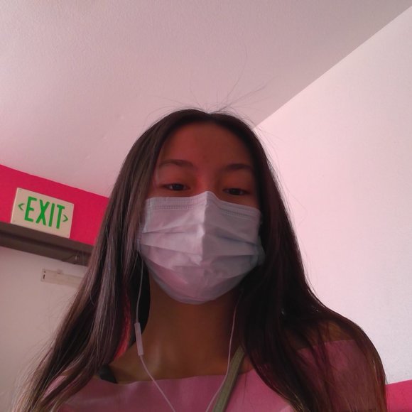 Meet your Posher, Hannah - Picture 4 of 5